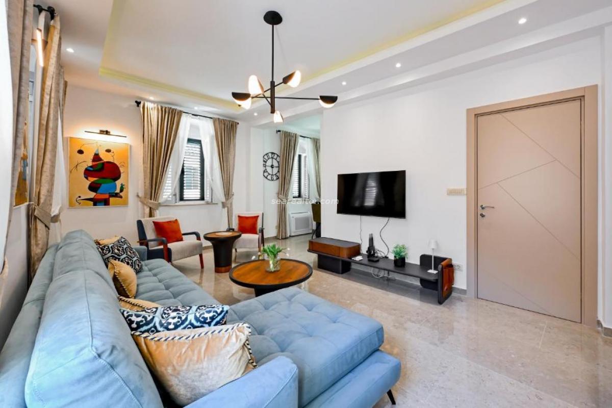 Geräumige Drei-Zimmer-Wohnung – Altstadt Kotor 12