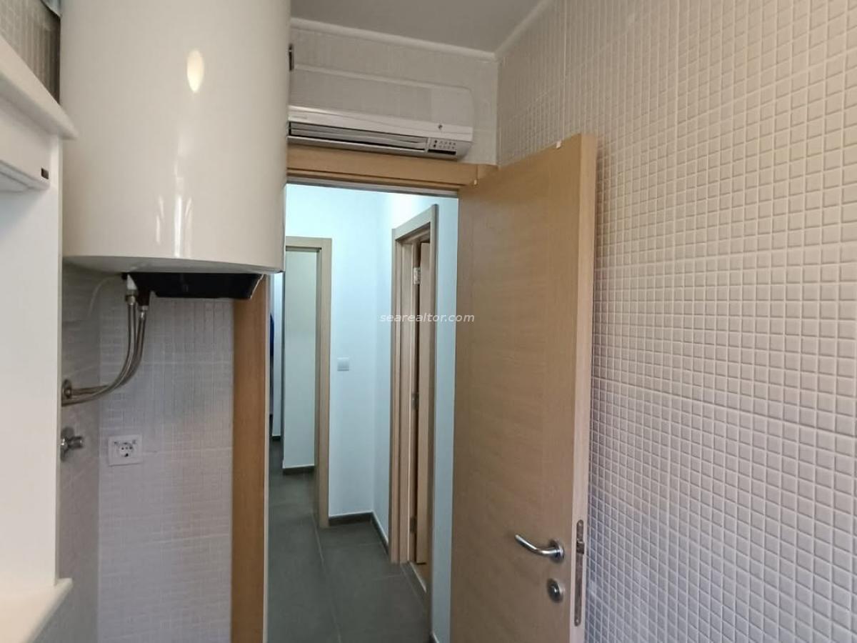 Двухкомнатная квартира 81 м² с парковкой – Тиват, Мазина 14