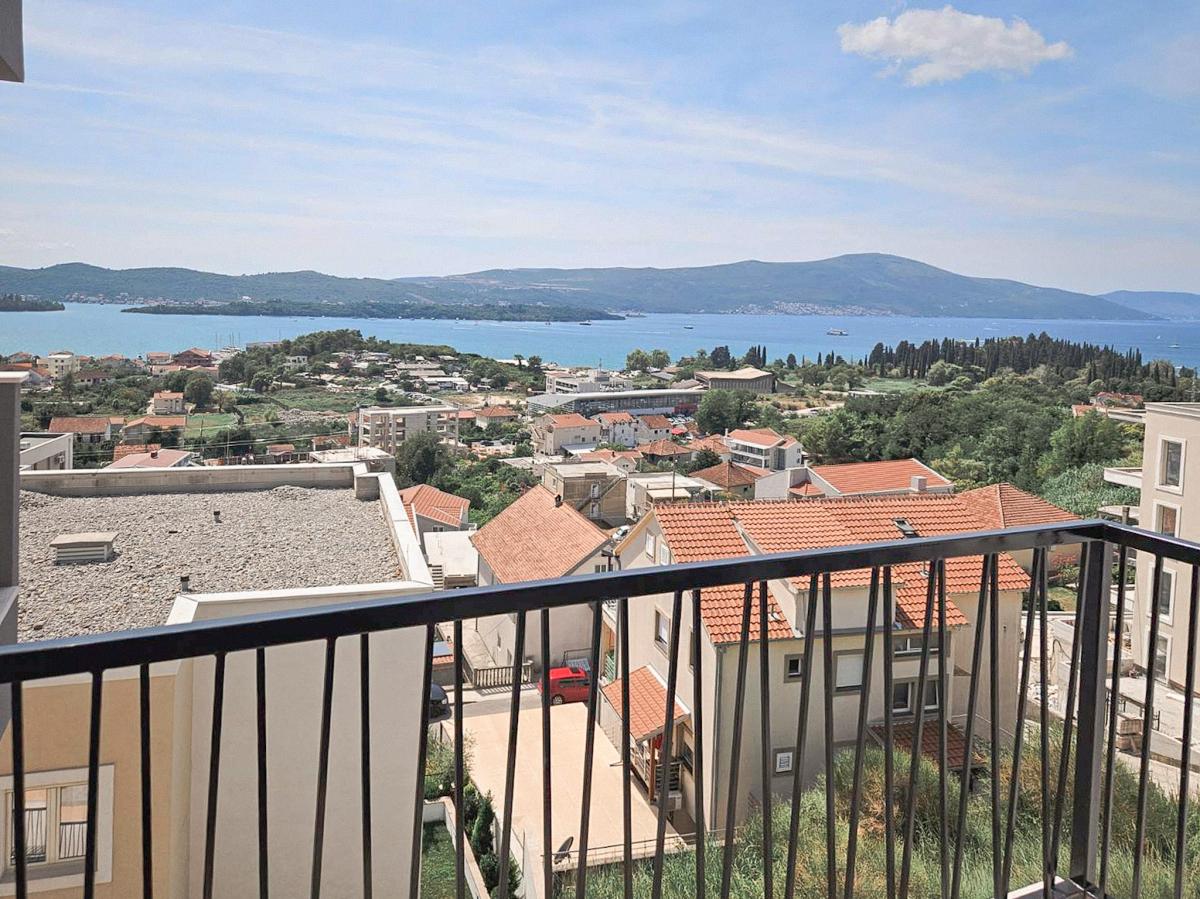 Two-bedroom apartment 70 m2, Kava - Tivat