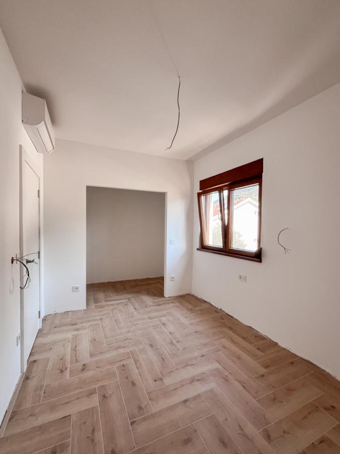 Two-bedroom apartment 70 m2, Kava - Tivat 17