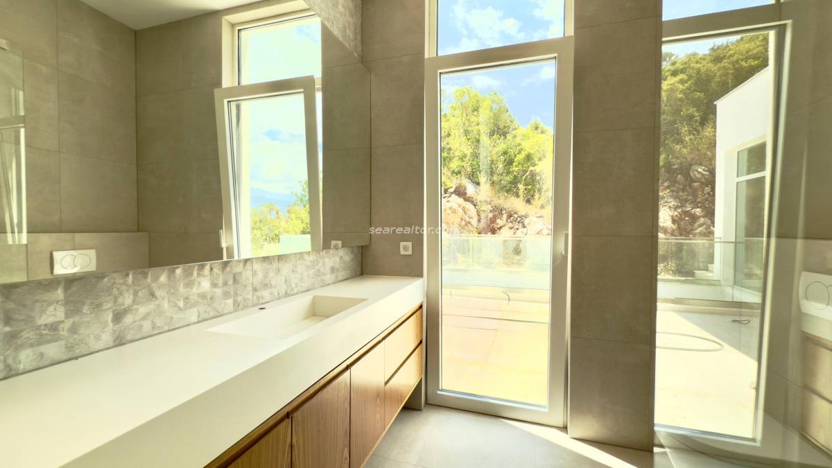 Panoramik Deniz Manzaralı 5 Yatak Odalı Lüks Villa – Krašići 11