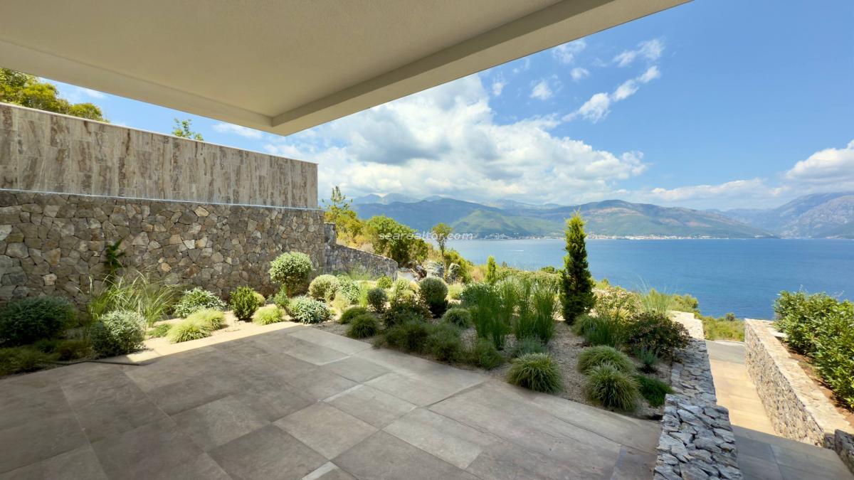 Panoramik Deniz Manzaralı 5 Yatak Odalı Lüks Villa – Krašići 19
