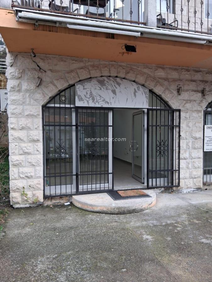 Ana Yol Üzerinde Kiralık Ticari Alan – Dobrota