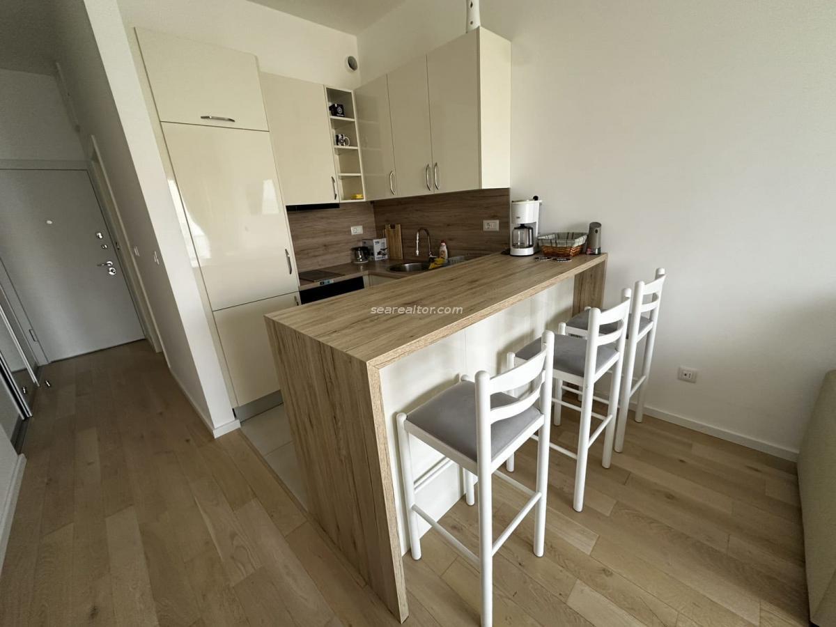 Furnished studio apartment for rent 35 m² in Soho City, Bar 3