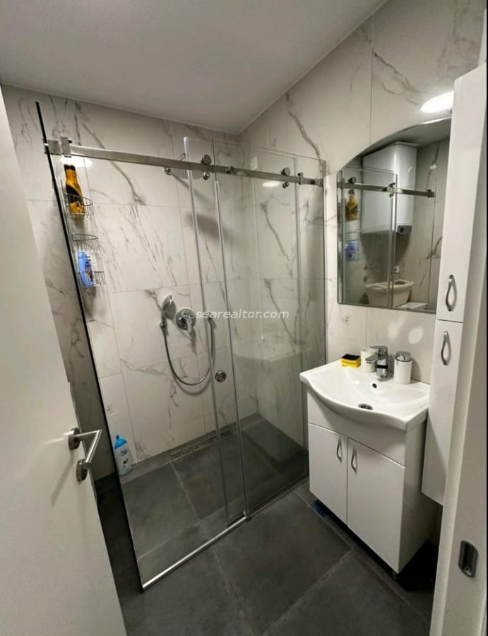 Furnished studio apartment for rent 35 m² in Soho City, Bar 6