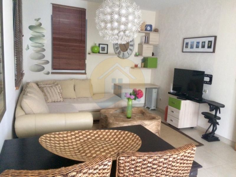 Dvosoban stan u Herceg Novom, 71m²