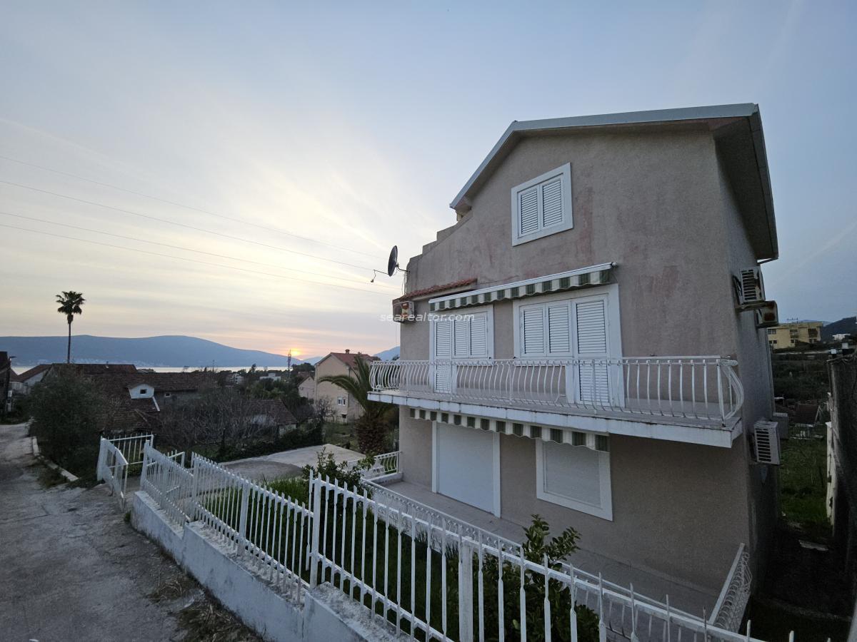 Spacious family home with sea view in Tivat
