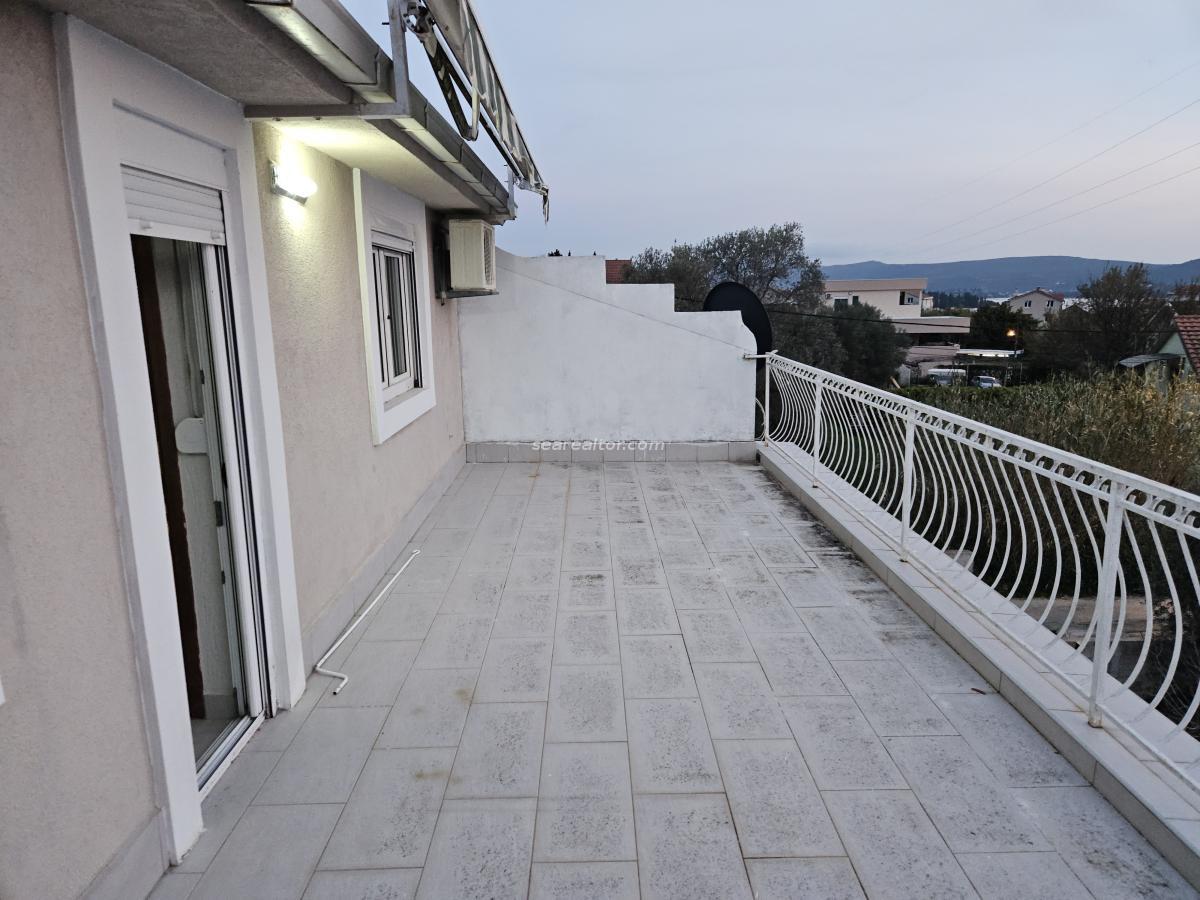 Spacious family home with sea view in Tivat 16