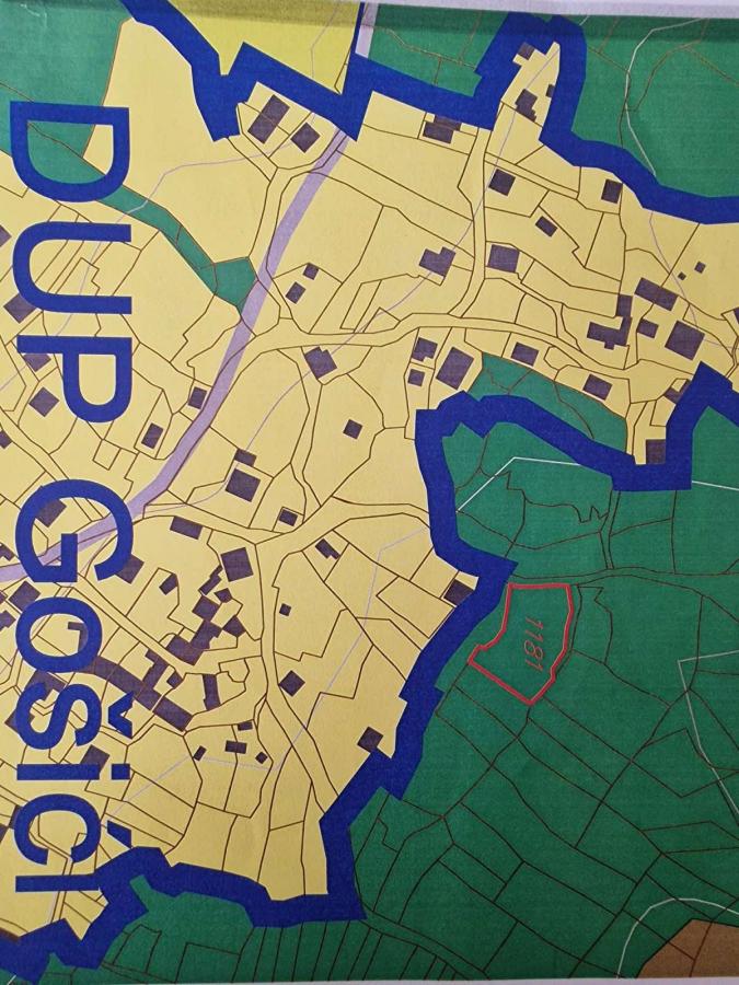 Plac u Tivtu, 0m² 3