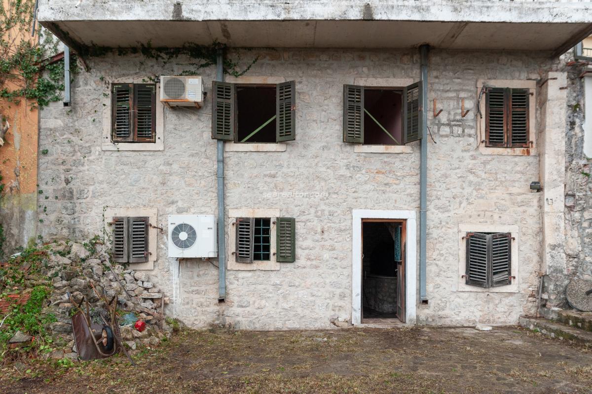 Commercial Space in Herceg Novi Old Town – Investment Opportunity 2
