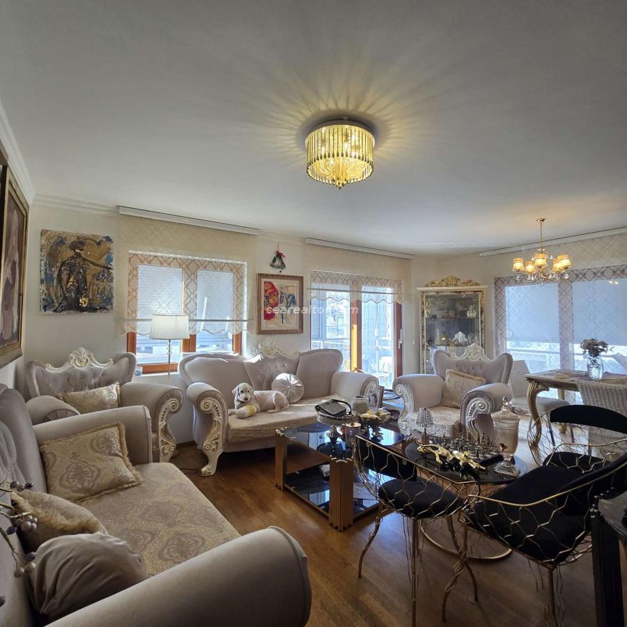 Luxury Three-Bedroom Apartment 120m² – Baku Street, Podgorica