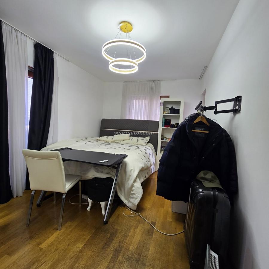 Роскошная трёхкомнатная квартира 120 м² – улица Баку, Подгорица 13