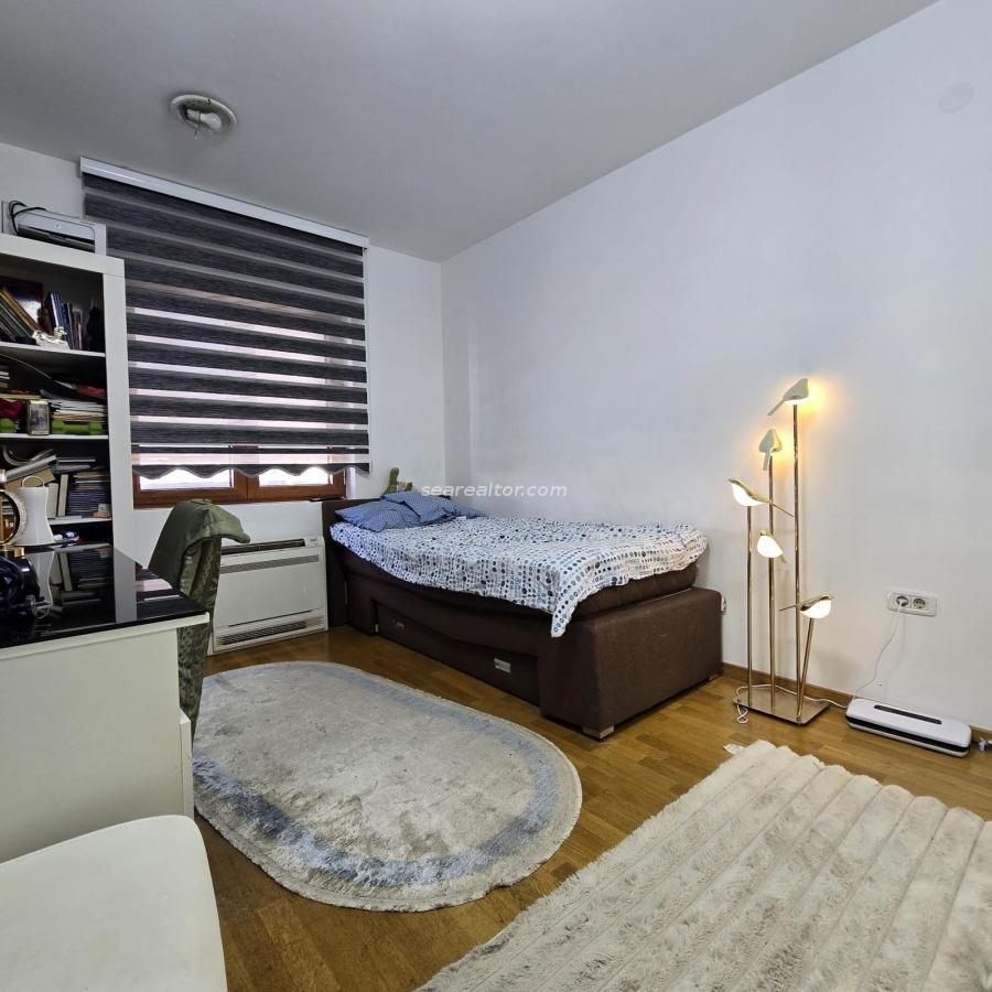 Роскошная трёхкомнатная квартира 120 м² – улица Баку, Подгорица 5