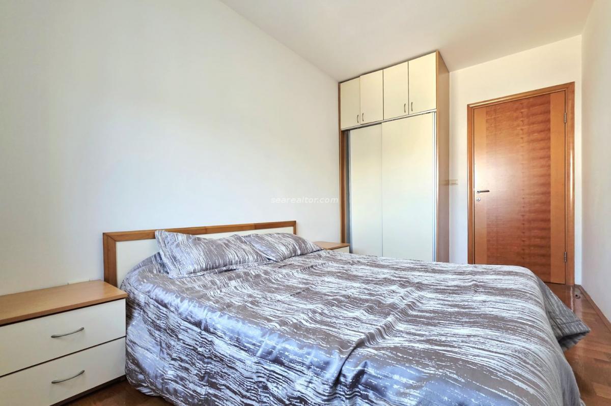 One-bedroom apartment for rent, 59m² – Maxim building 10