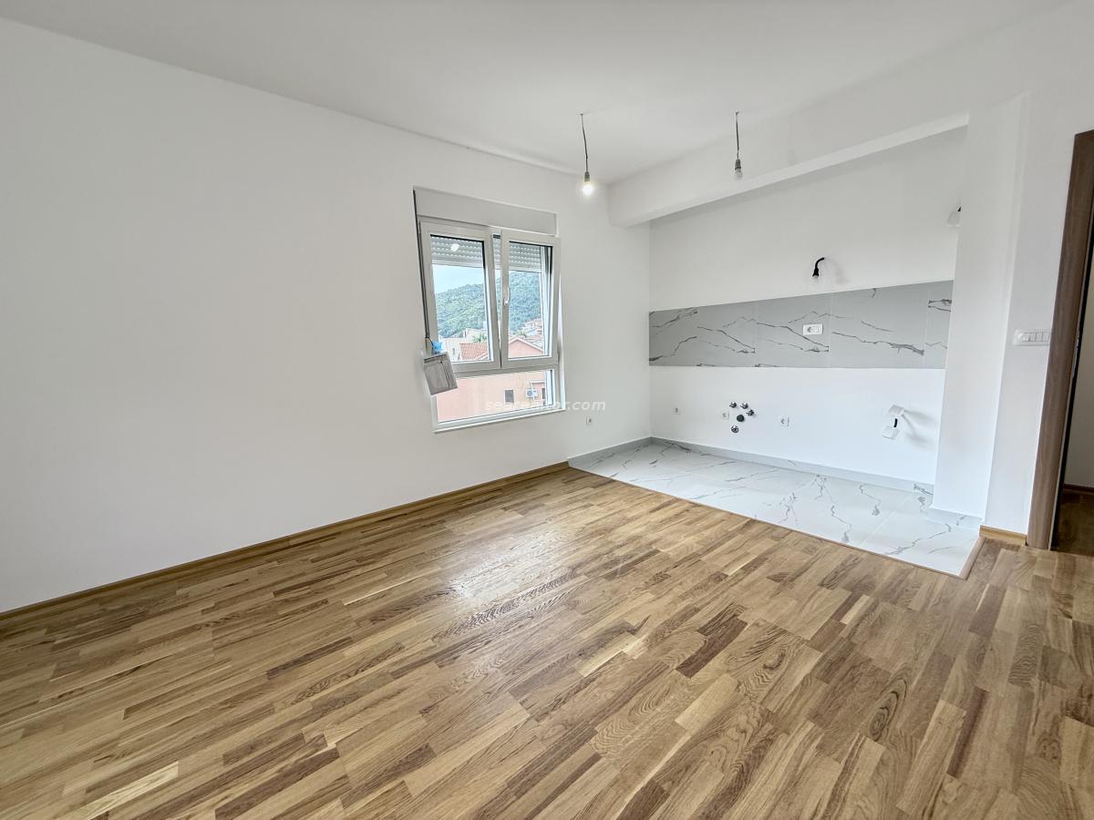 Jednosoban stan u Budvi, 43m² 6