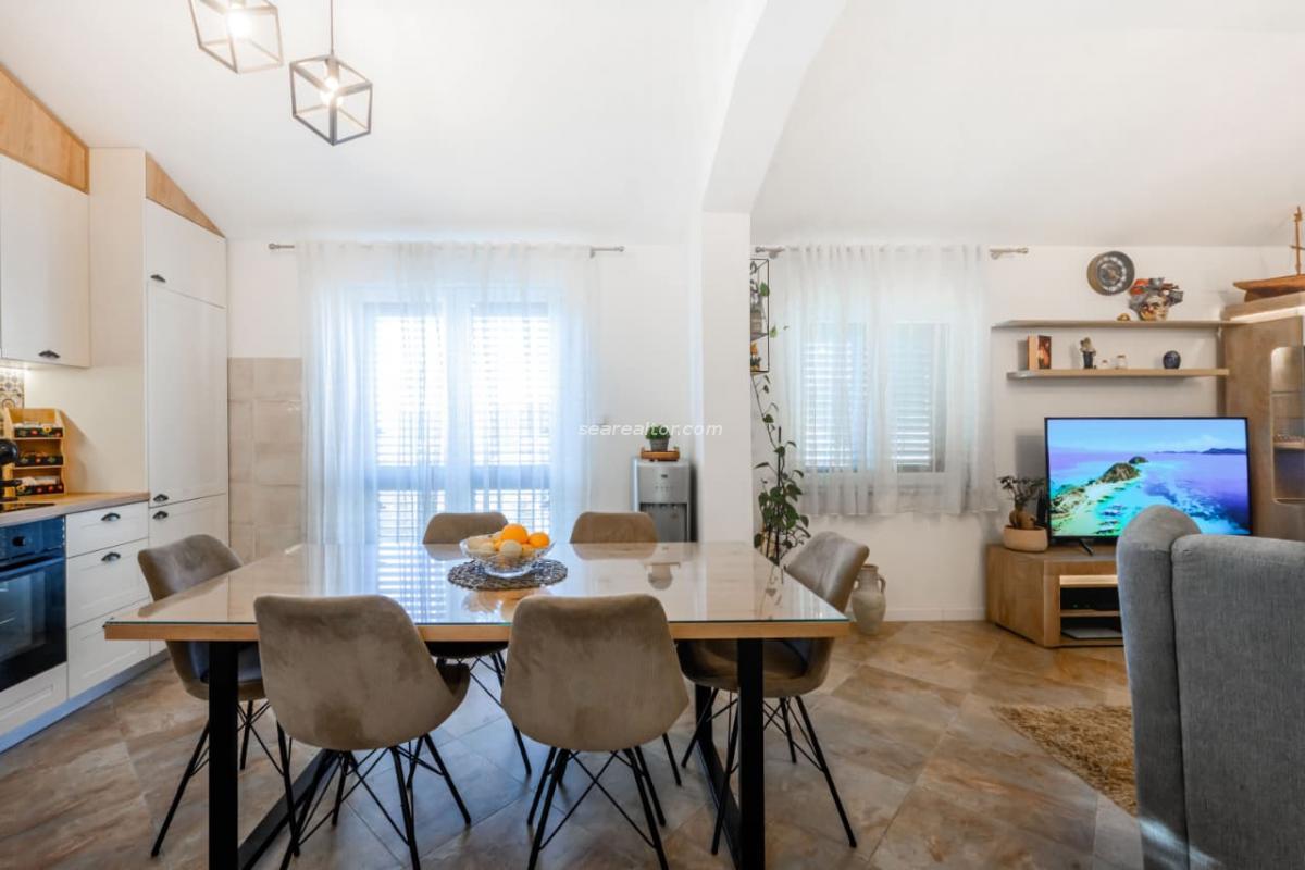 Luxuriöse 3-Zimmer-Wohnung mit privatem Parkplatz – Mrčevac, Tivat 2