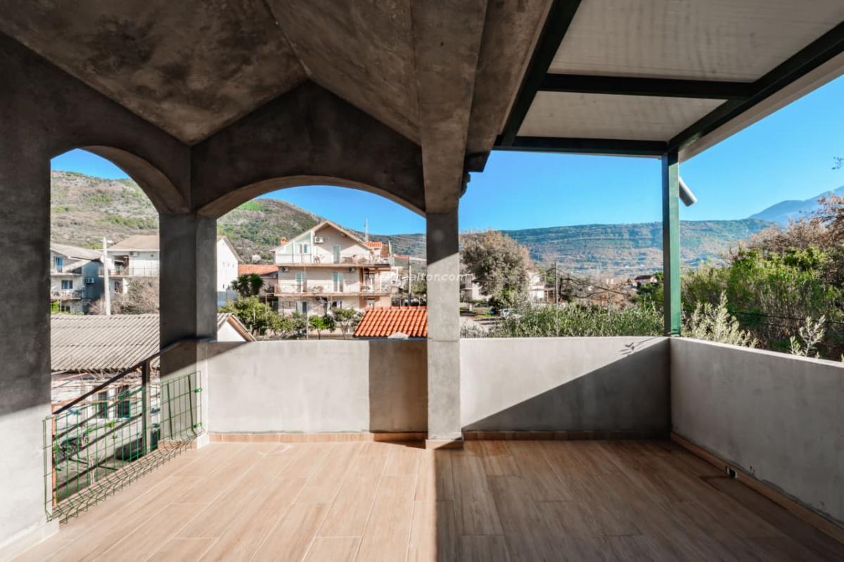 Luxuriöse 3-Zimmer-Wohnung mit privatem Parkplatz – Mrčevac, Tivat 30
