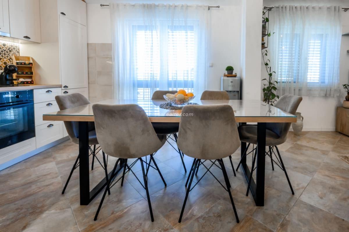Luxuriöse 3-Zimmer-Wohnung mit privatem Parkplatz – Mrčevac, Tivat 5