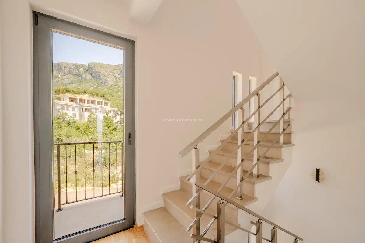 Havuzlu, 4 Yatak Odalı ve Panoramik Manzaralı Modern Kır Villası – Budva Rivierası 21