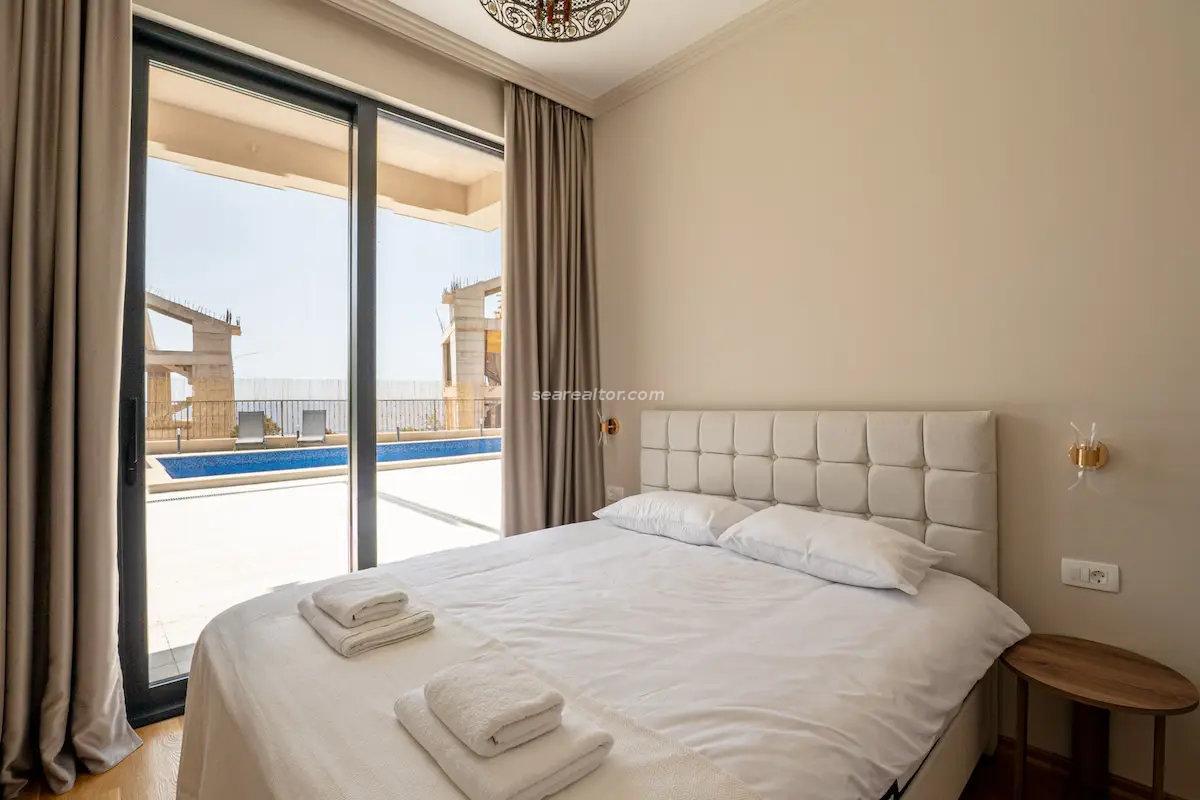 Havuzlu, 4 Yatak Odalı ve Panoramik Manzaralı Modern Kır Villası – Budva Rivierası 24