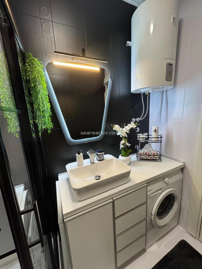 Modernes 1-Schlafzimmer-Apartment im Zentrum von Tivat, 2 Minuten zum Strand – Meerblick 17