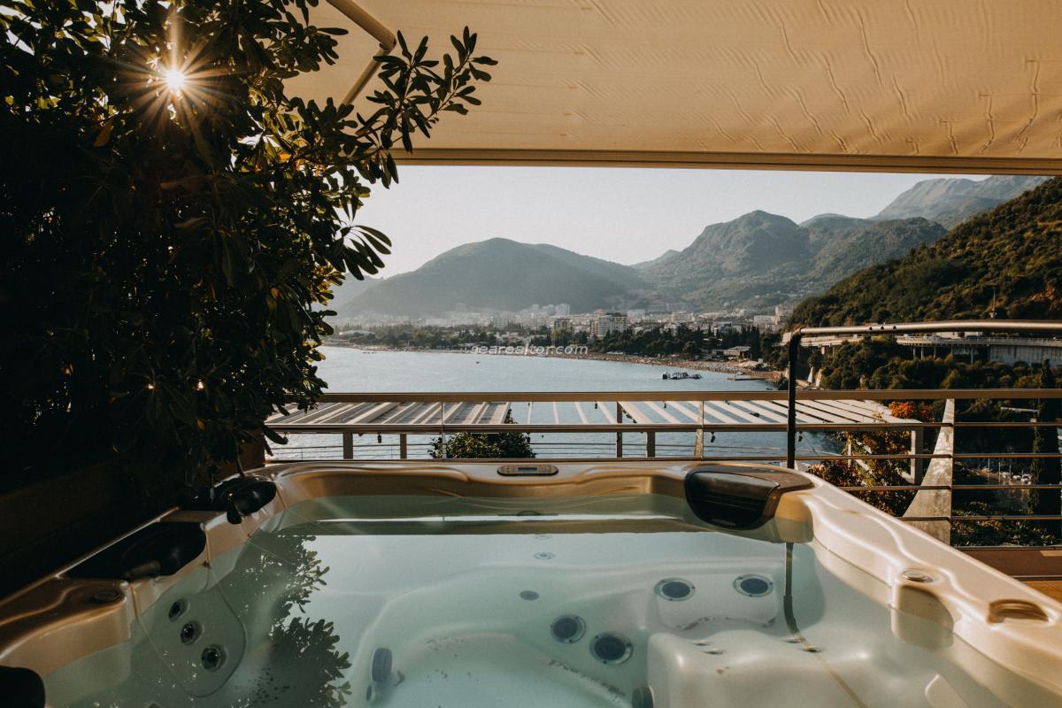 Luxury 2-Bedroom Apartment with Jacuzzi & Sea View – Dukley Gardens, Budva