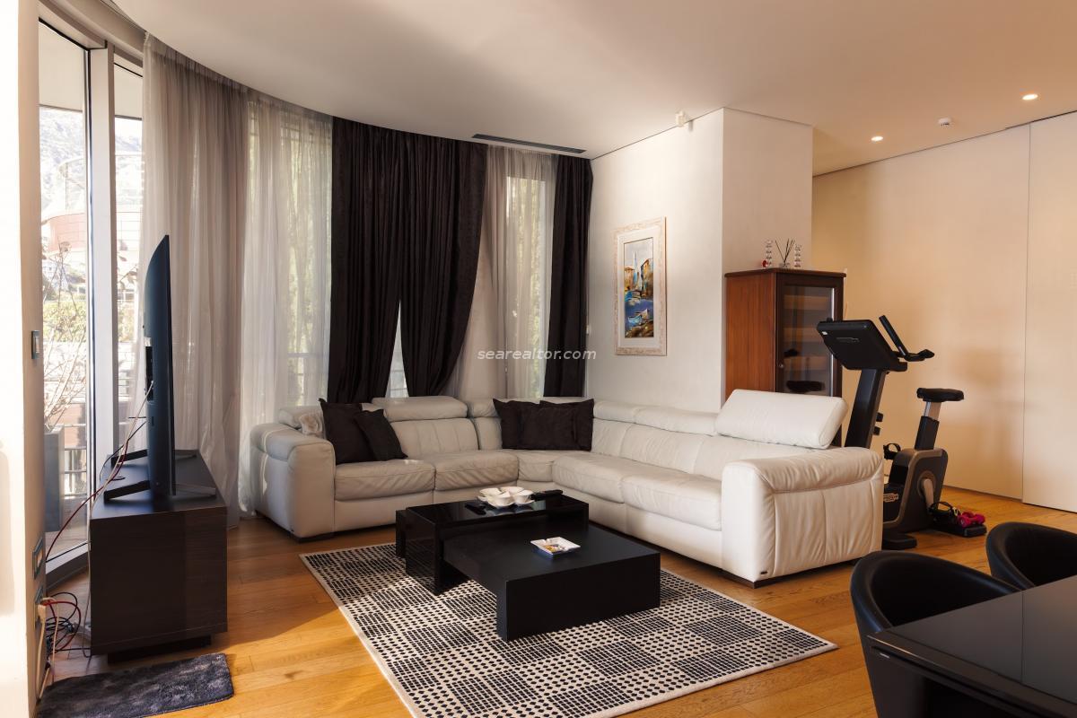 Luxury 2-Bedroom Apartment with Jacuzzi & Sea View – Dukley Gardens, Budva 4