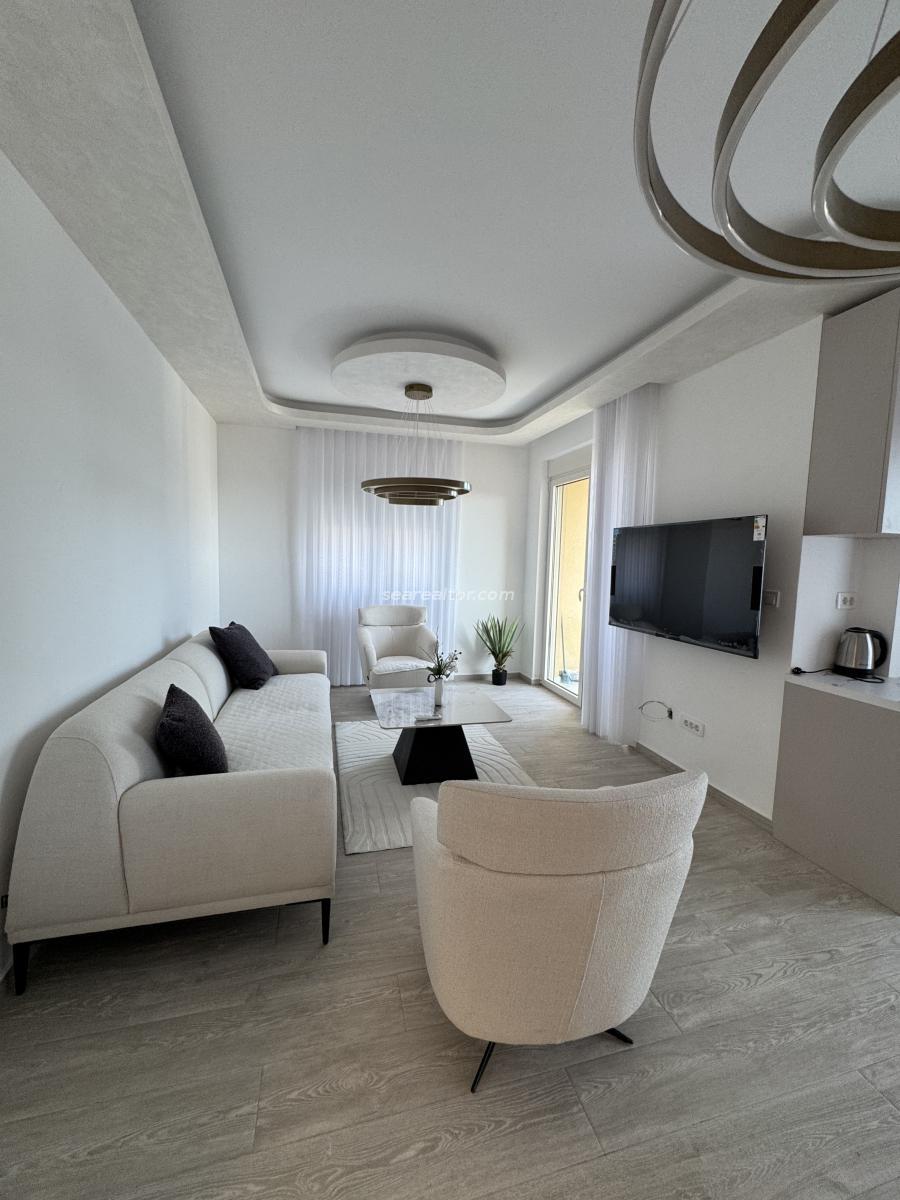 Dvosoban stan u Budvi, 74m² 4