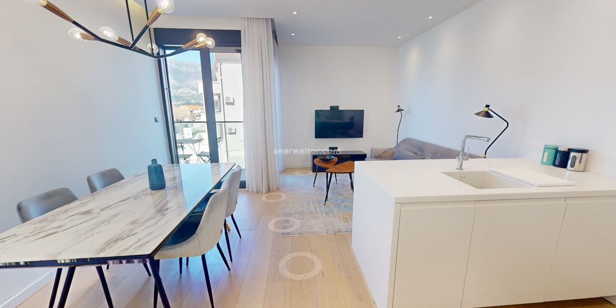 Dvosoban stan u Tivtu, 55m² 2