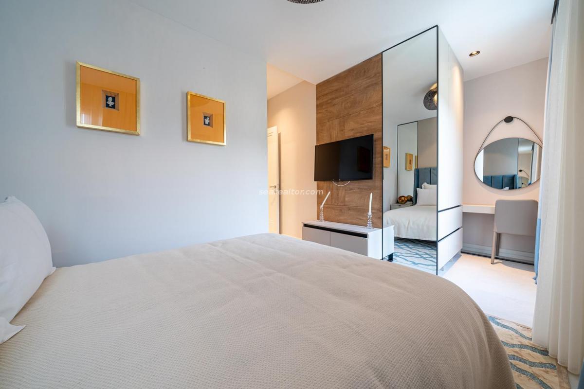 Spacious 2-Bedroom Apartment with Sea View in Tivat 11