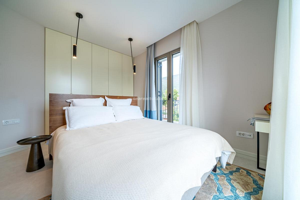 Spacious 2-Bedroom Apartment with Sea View in Tivat 16