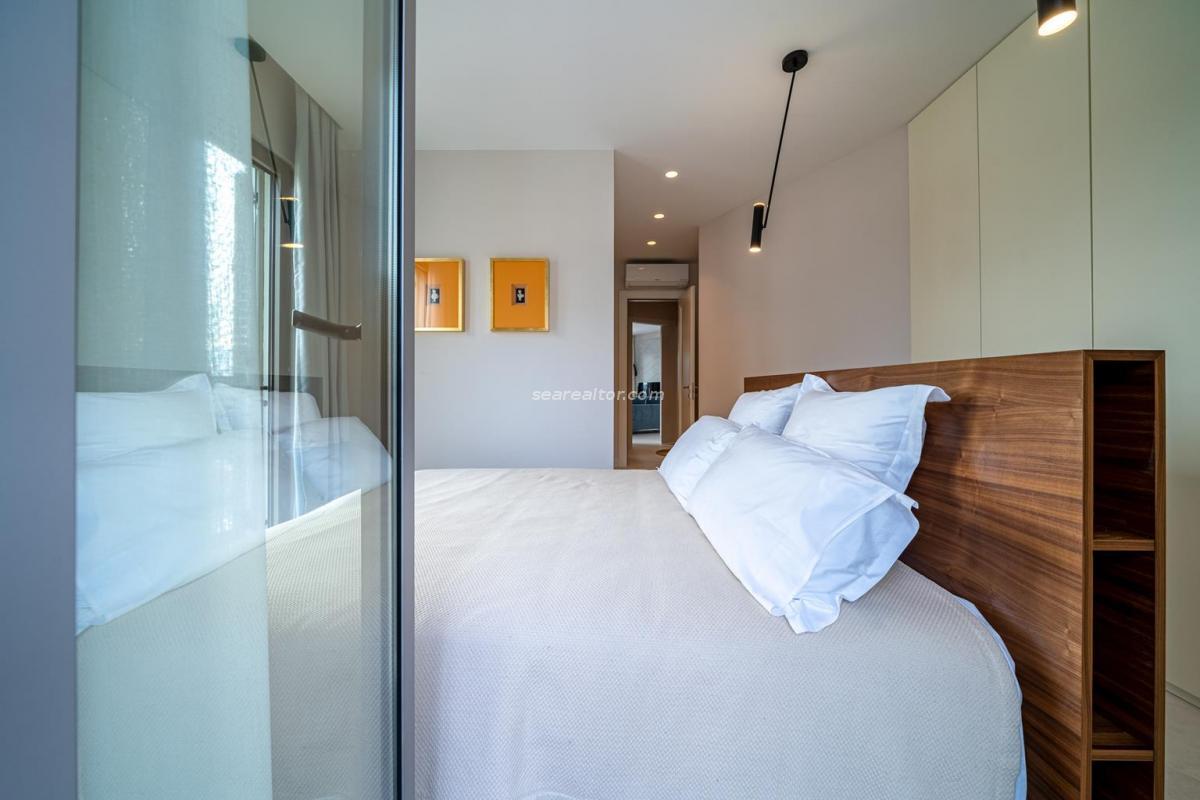 Spacious 2-Bedroom Apartment with Sea View in Tivat 18