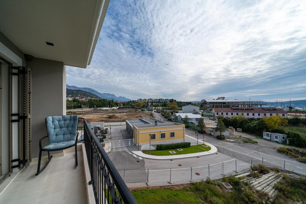 Spacious 2-Bedroom Apartment with Sea View in Tivat 30