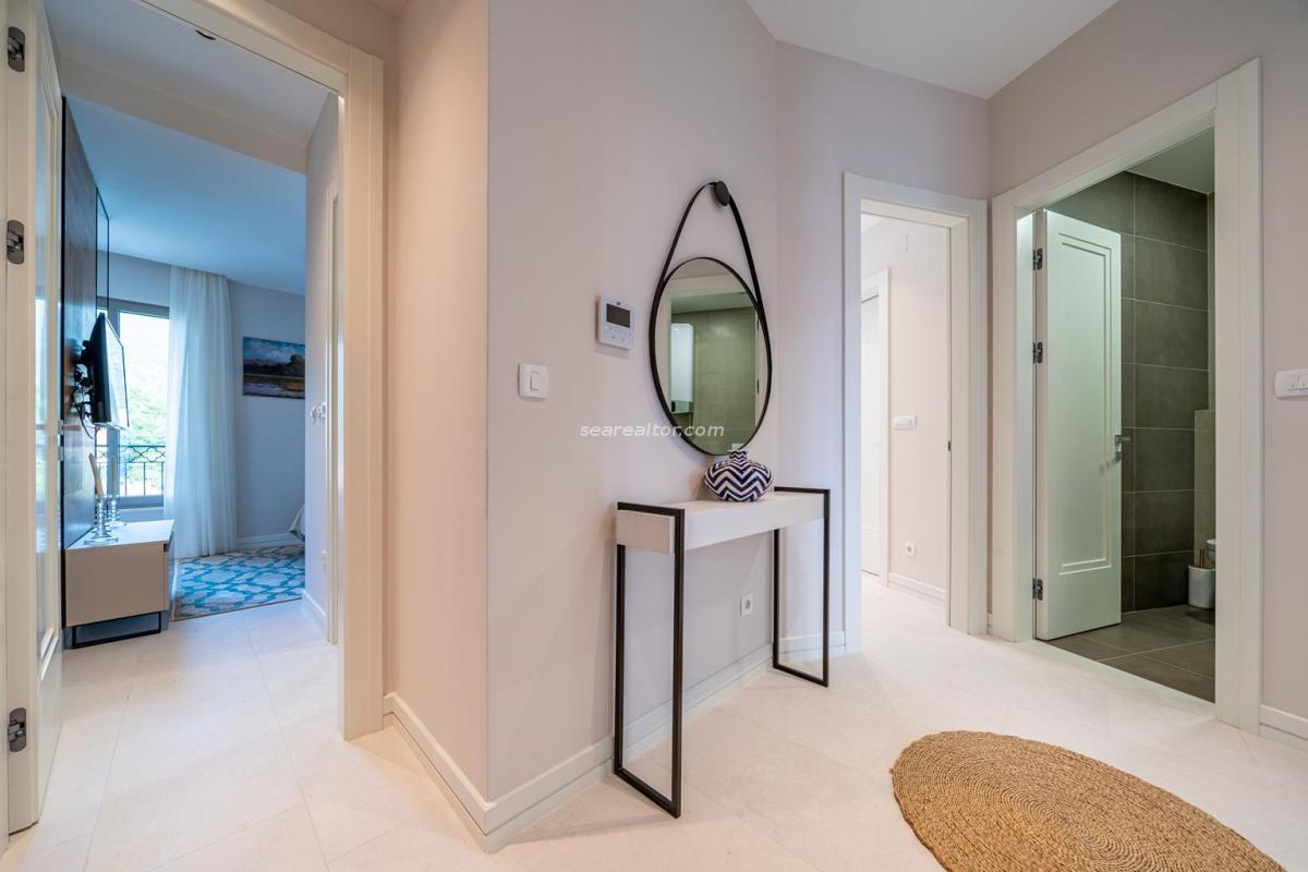 Spacious 2-Bedroom Apartment with Sea View in Tivat 7