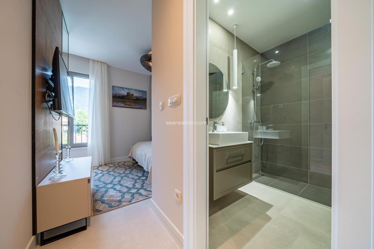 Spacious 2-Bedroom Apartment with Sea View in Tivat 8