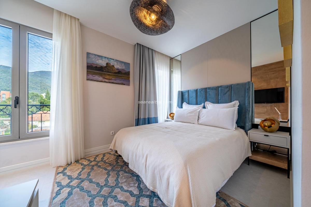 Spacious 2-Bedroom Apartment with Sea View in Tivat 9