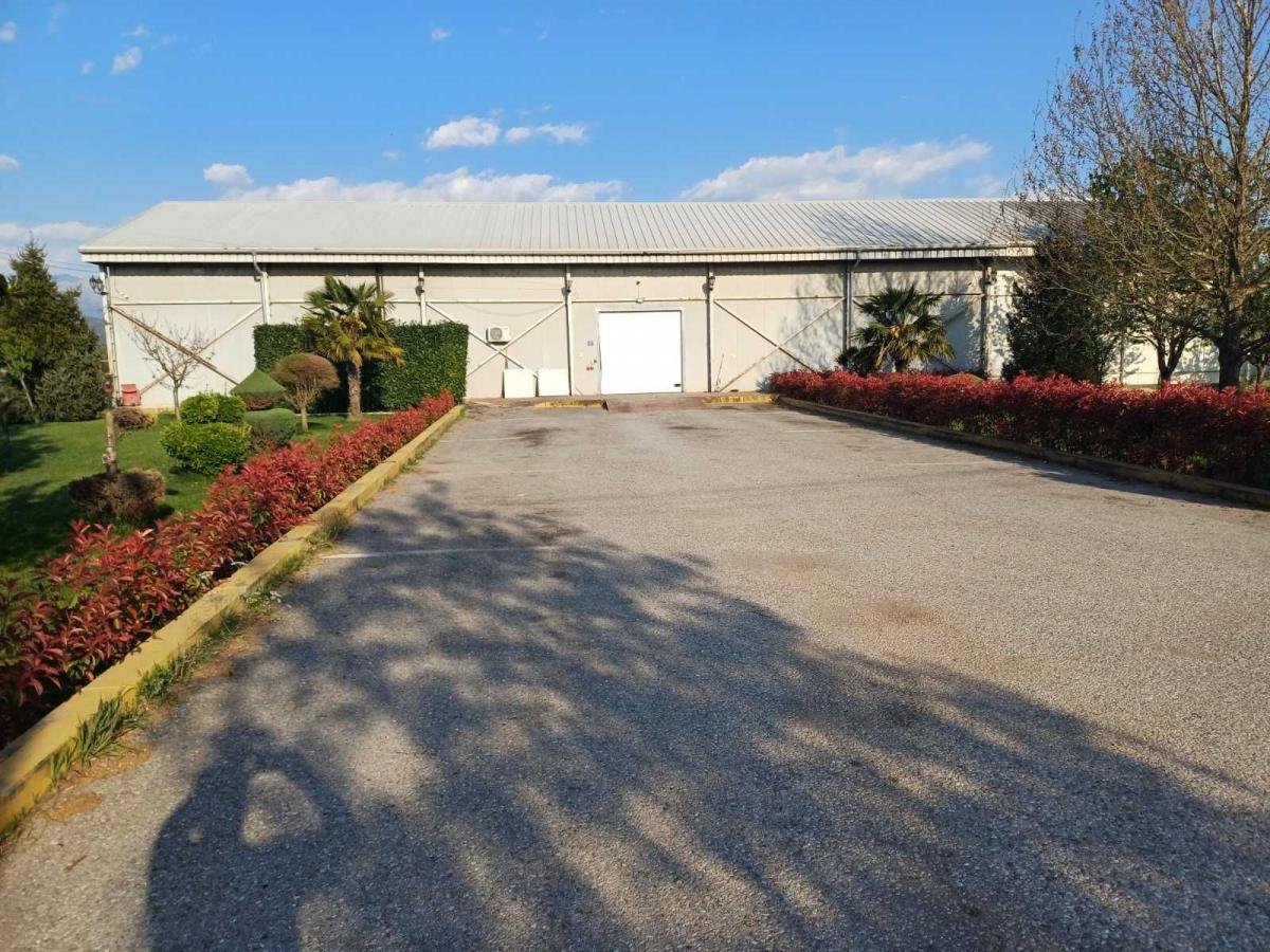 Großzügige Gewerbefläche in ruhiger Lage – Tuzi, Podgorica 2