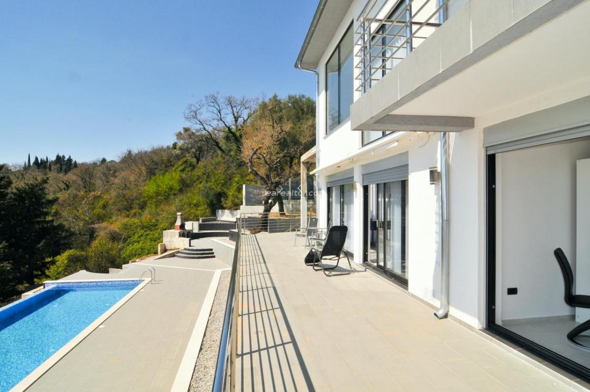Havuzlu Lüks Villa, Misafir Dairesi ve Ek Arsa – Tivat 7