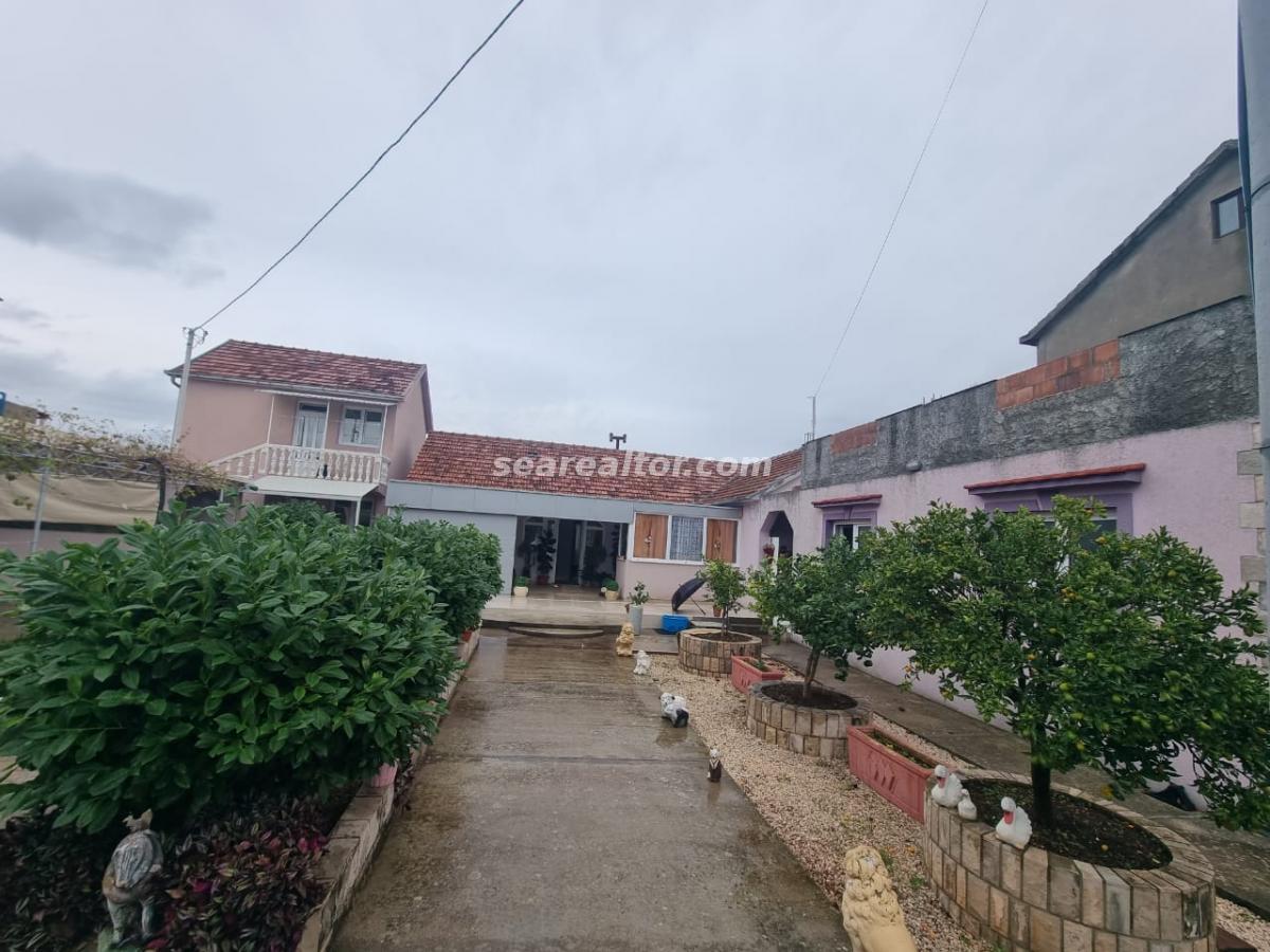 Luštica Yarımadası’nda Eşsiz Bir Mülk 12