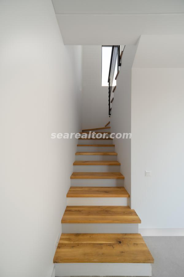 Modern Townhouses with Panoramic Views of Tivat Bay 13