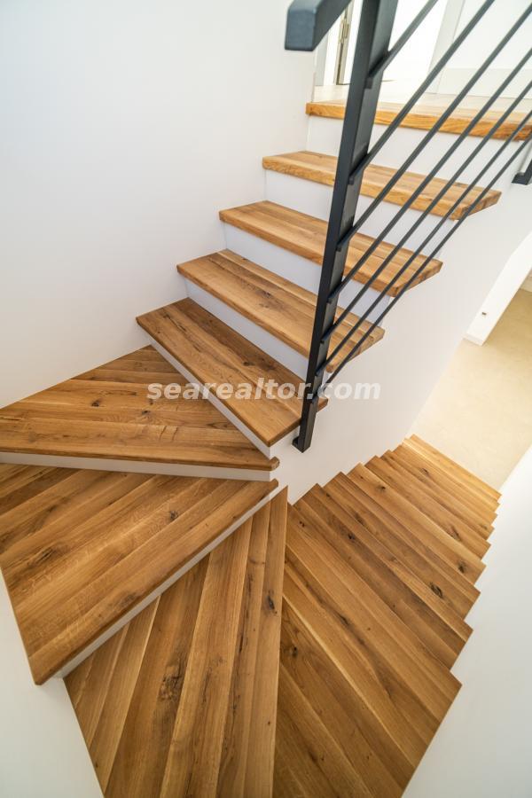 Modern Townhouses with Panoramic Views of Tivat Bay 14