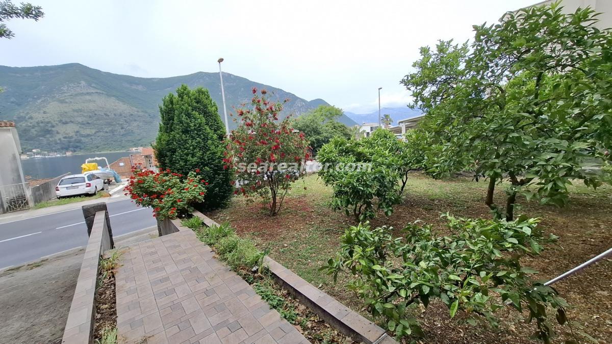 House for Sale with Sea View on Main Road - Dobrota, Kotor 4