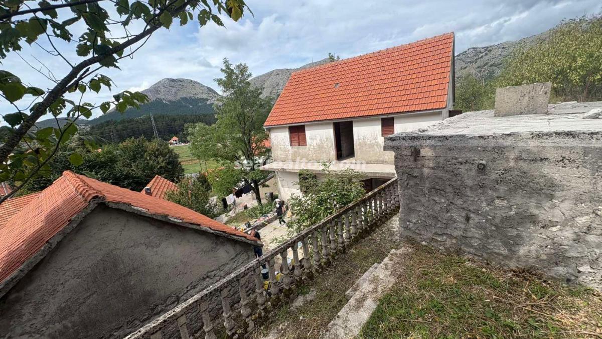 Kuća na Cetinju, 54m² 3