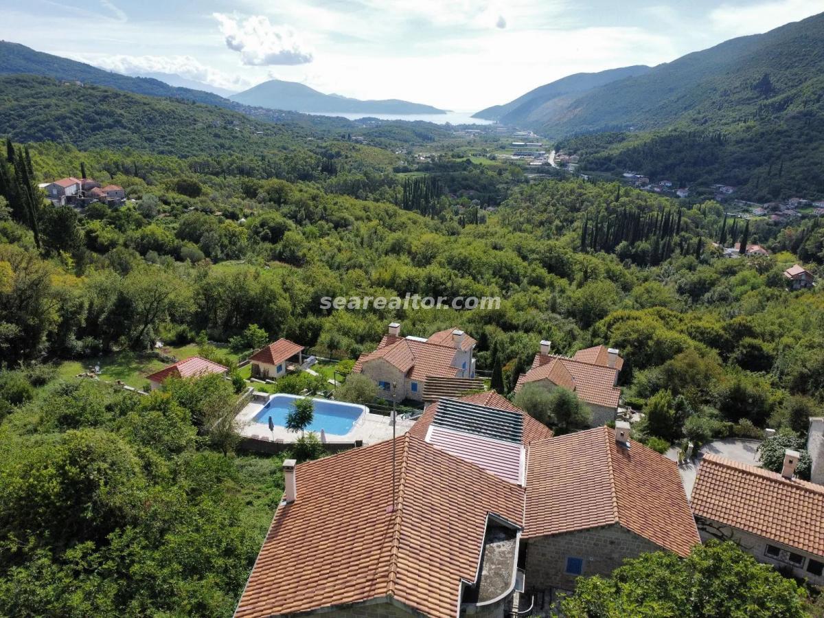 Kuća u Herceg Novom, 100m²
