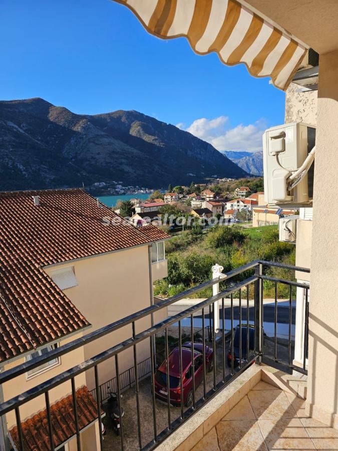 Trosoban stan u Kotoru, 88m² — 2