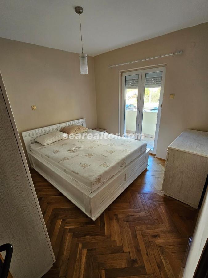 Trosoban stan u Kotoru, 88m² — 11