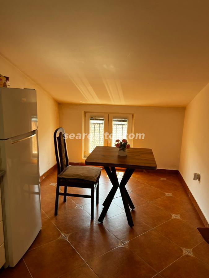 Trosoban stan u Kotoru, 88m² — 13