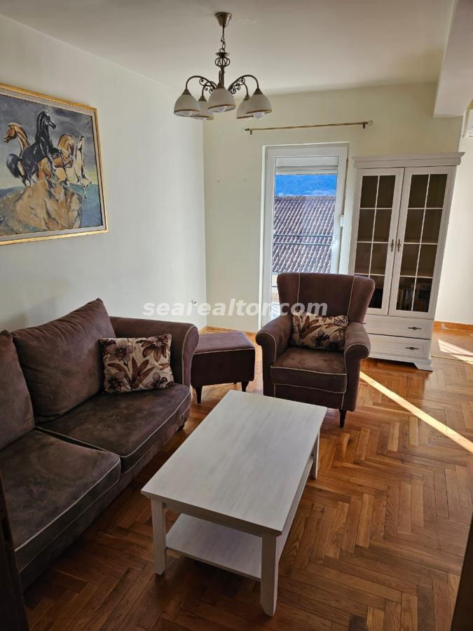 Trosoban stan u Kotoru, 88m² — 3