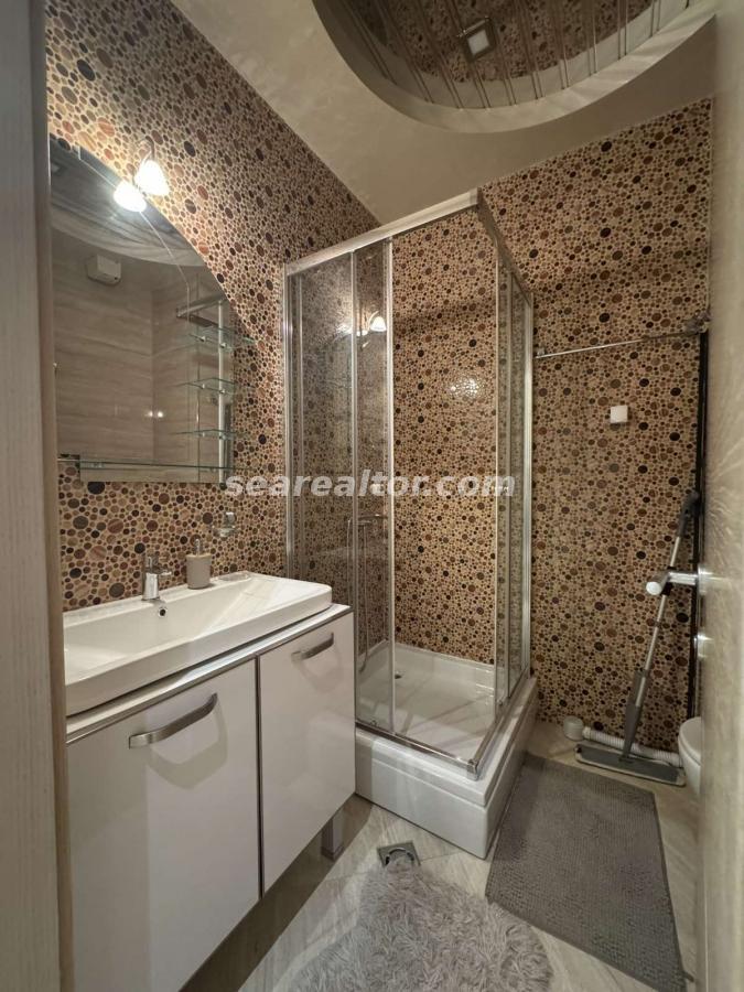 Luxurious two-bedroom apartment on Jadranski Boulevard, Budva 12