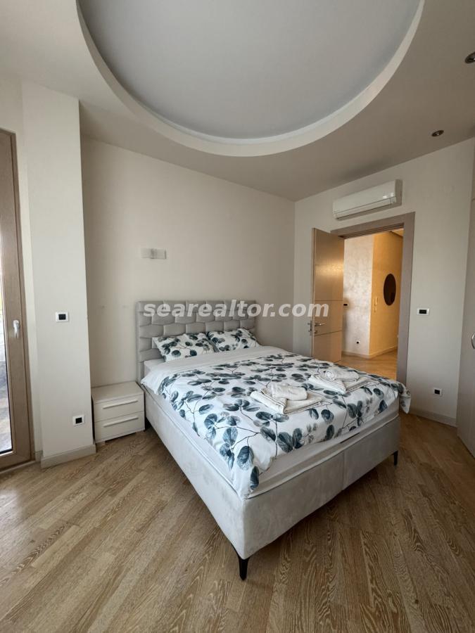 Luxurious two-bedroom apartment on Jadranski Boulevard, Budva 7